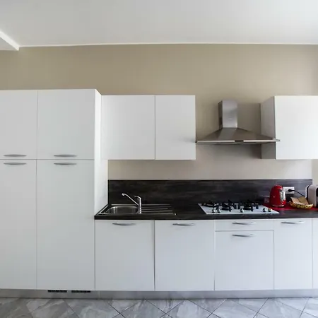 Benzi Apartamento Como