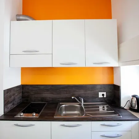 Apartment Benzi Como