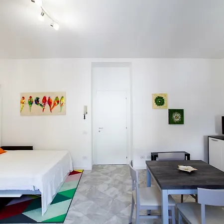 Benzi Apartment